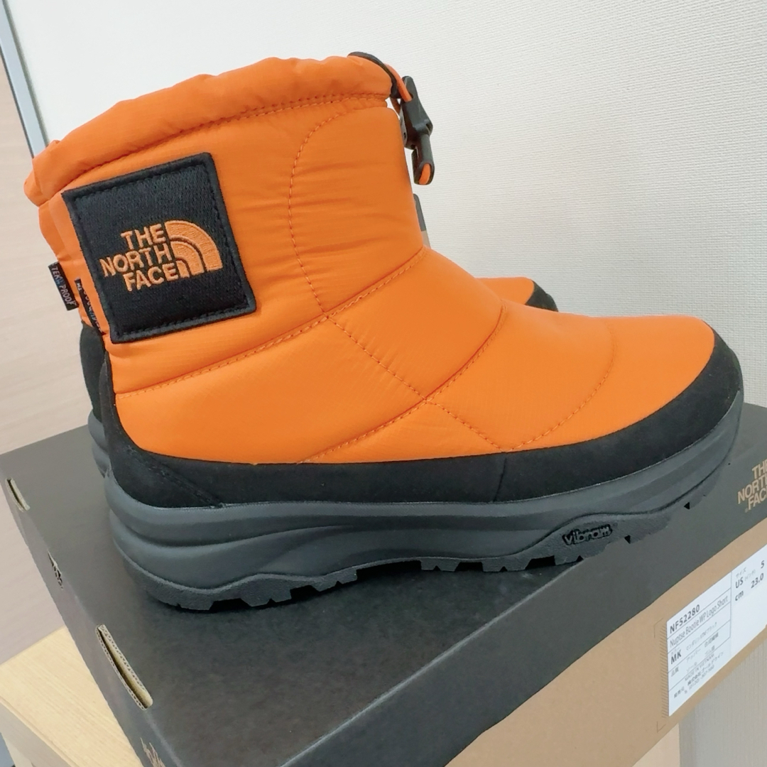 THE NORTH FACE(ザノースフェイス)のTHE NORTH FACE ザ・ノース・フェイス NUPTSE BOOTIE  レディースの靴/シューズ(ブーツ)の商品写真