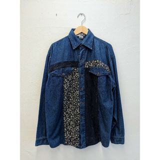 ビームス(BEAMS)のFLOWER PATTERN SILK PATCH DENIM SHIRT(シャツ)