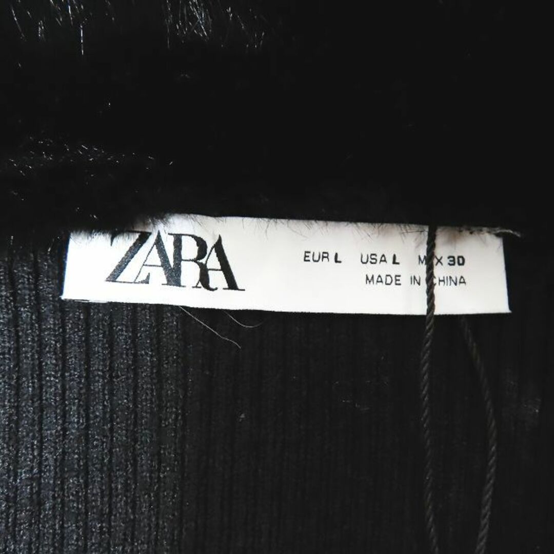 ZARA(ザラ)の未使用品 ザラ ZARA フェイクファーカラー ニットアームウォーマー黒 L レディースのジャケット/アウター(その他)の商品写真