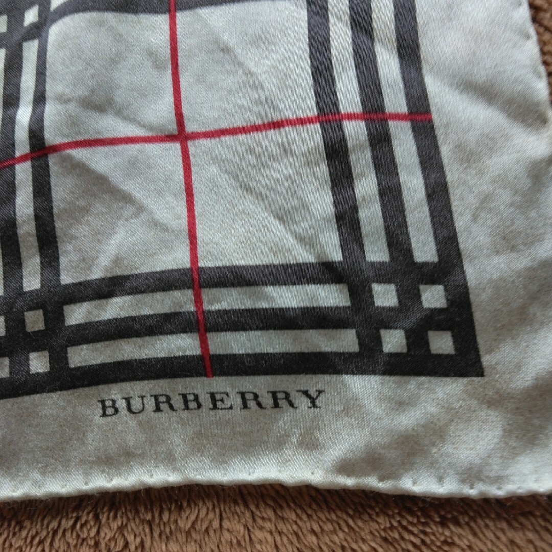 BURBERRY(バーバリー)のBURBERRYシルクミニスカーフ レディースのファッション小物(バンダナ/スカーフ)の商品写真