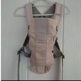 ベビービョルン(BABYBJORN)のベビージョルン 抱っこ紐　ピンク　美品(抱っこひも/おんぶひも)