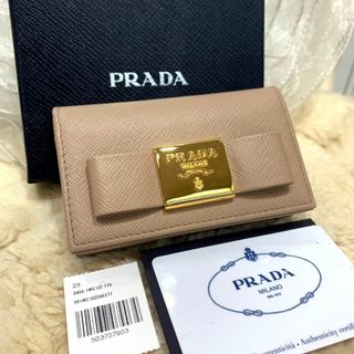 プラダ(PRADA)の☆未使用品☆PRADA サフィアーノ カードケース リボン ピンクベージュ(名刺入れ/定期入れ)