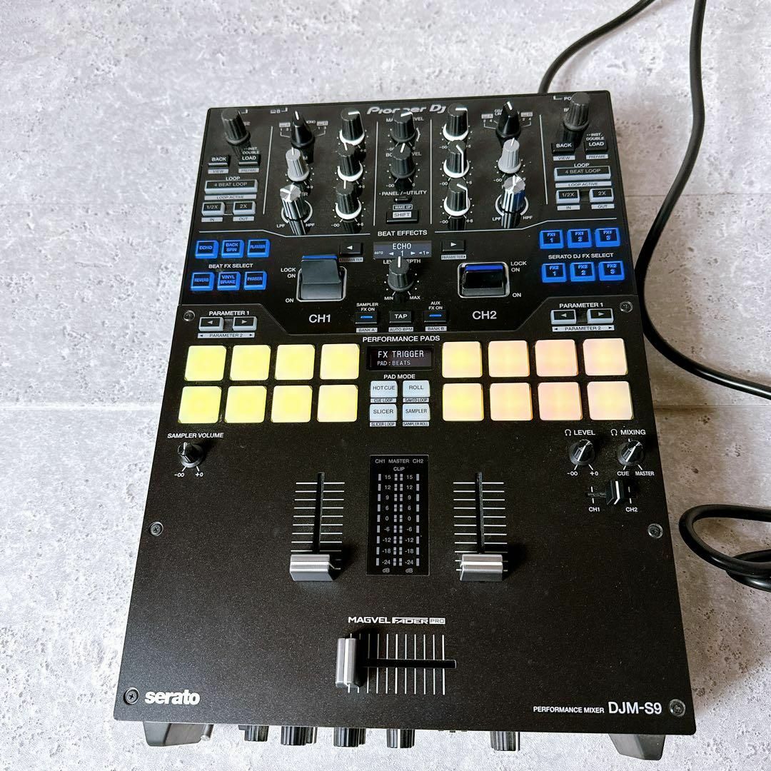 Pioneer(パイオニア)の美品 Pioneer DJミキサー DJM-S9 パイオニア 楽器のDJ機器(DJミキサー)の商品写真