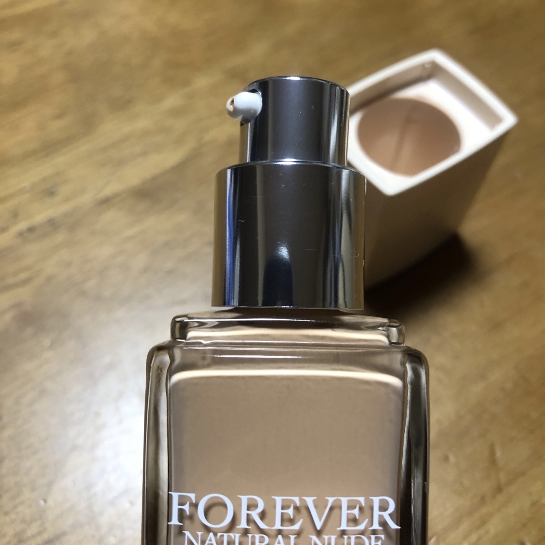 Dior(ディオール)のディオール　FOREVER natural nude2.5 コスメ/美容のベースメイク/化粧品(ファンデーション)の商品写真