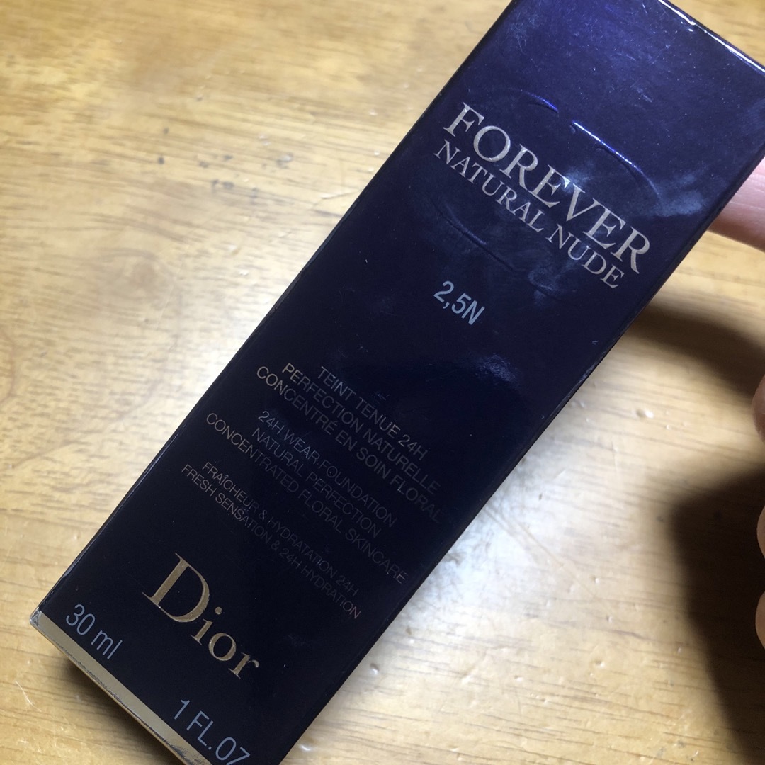 Dior(ディオール)のディオール　FOREVER natural nude2.5 コスメ/美容のベースメイク/化粧品(ファンデーション)の商品写真