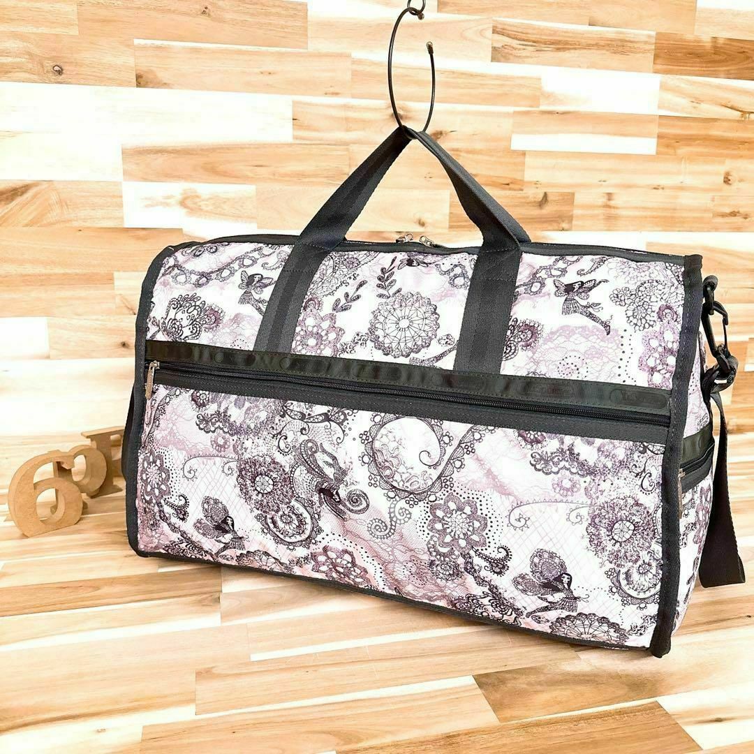 LeSportsac(レスポートサック)の【レスポートサック】花柄レース柄 フェアリー妖精 ボストンバッグ ピンク×グレー レディースのバッグ(ボストンバッグ)の商品写真