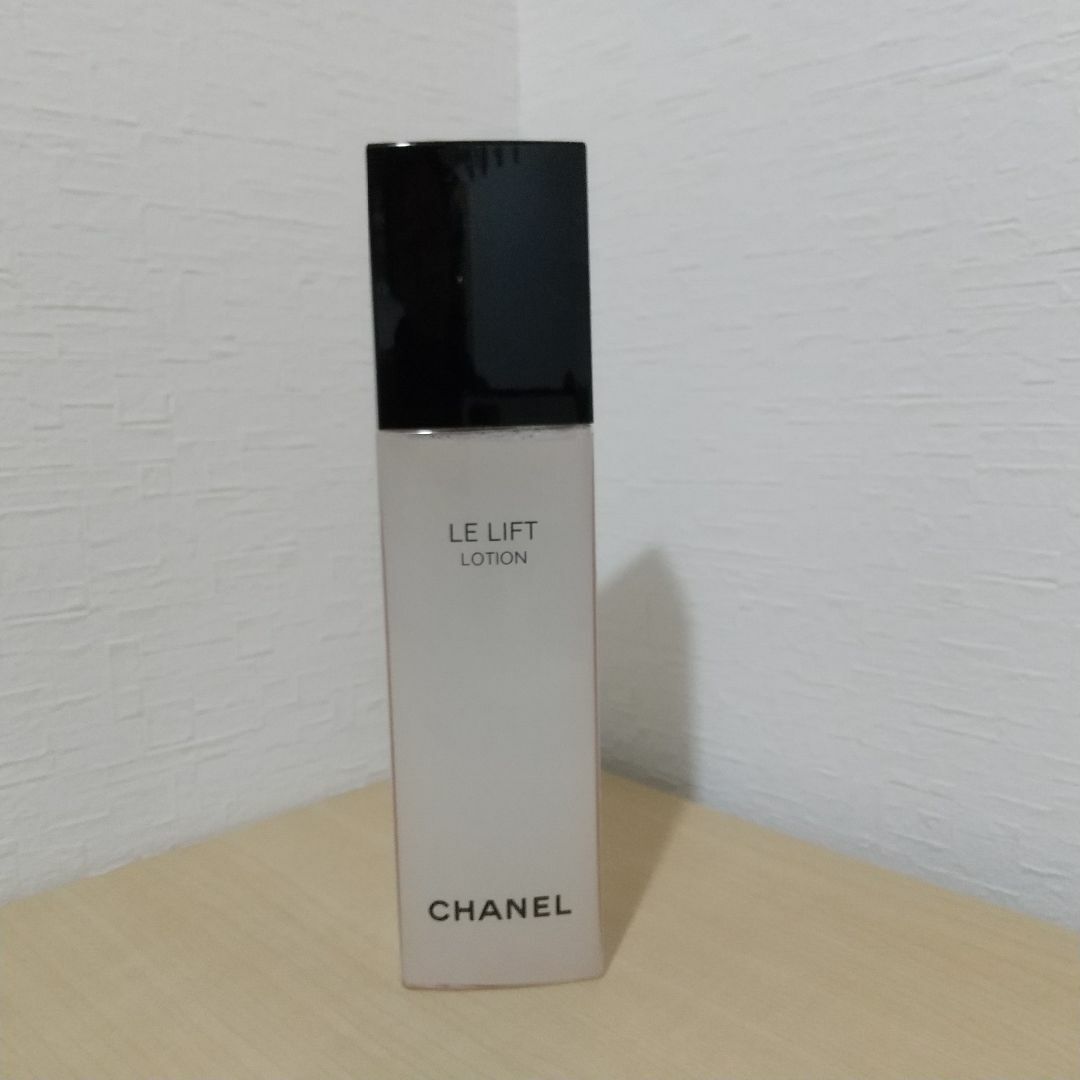 CHANEL(シャネル)のシャネル ルリフトローション  化粧水 コスメ/美容のスキンケア/基礎化粧品(化粧水/ローション)の商品写真