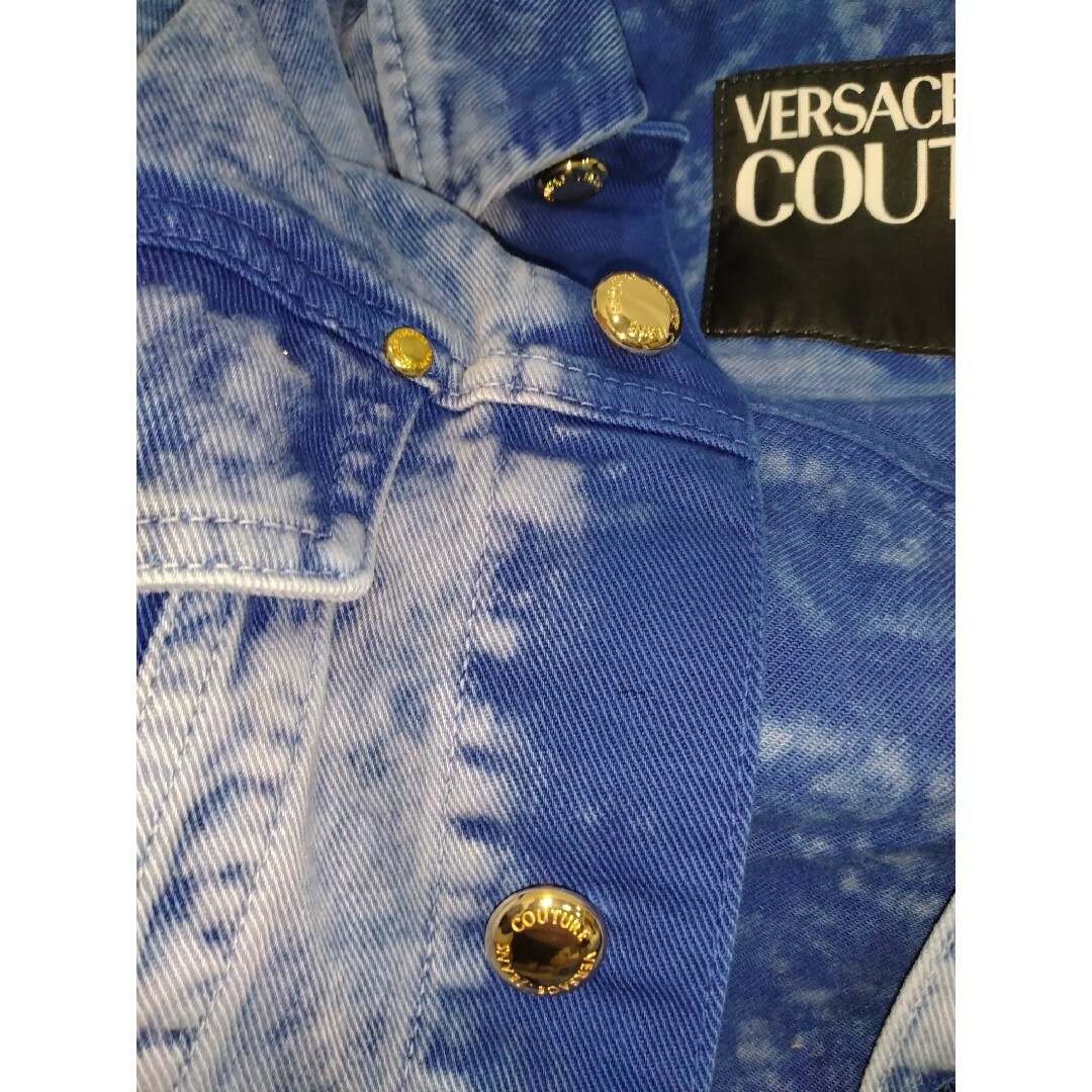 【最終セール中】 VERSACE JEANS COUTURE デニムジャケット メンズのジャケット/アウター(Gジャン/デニムジャケット)の商品写真