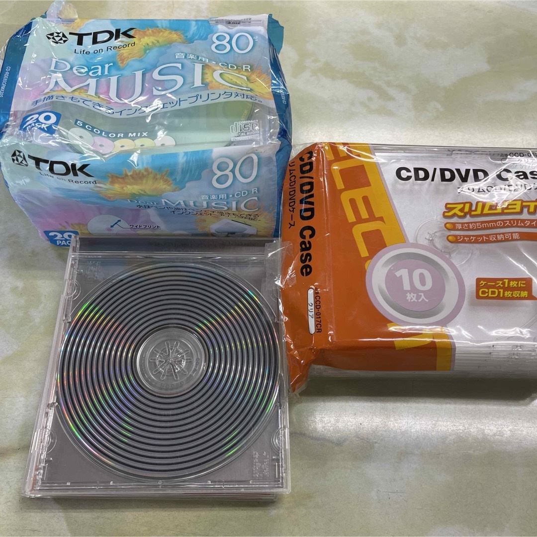 ELECOM(エレコム)のDVD-R、CD-R、不織布、ケース まとめ売り エンタメ/ホビーのDVD/ブルーレイ(その他)の商品写真