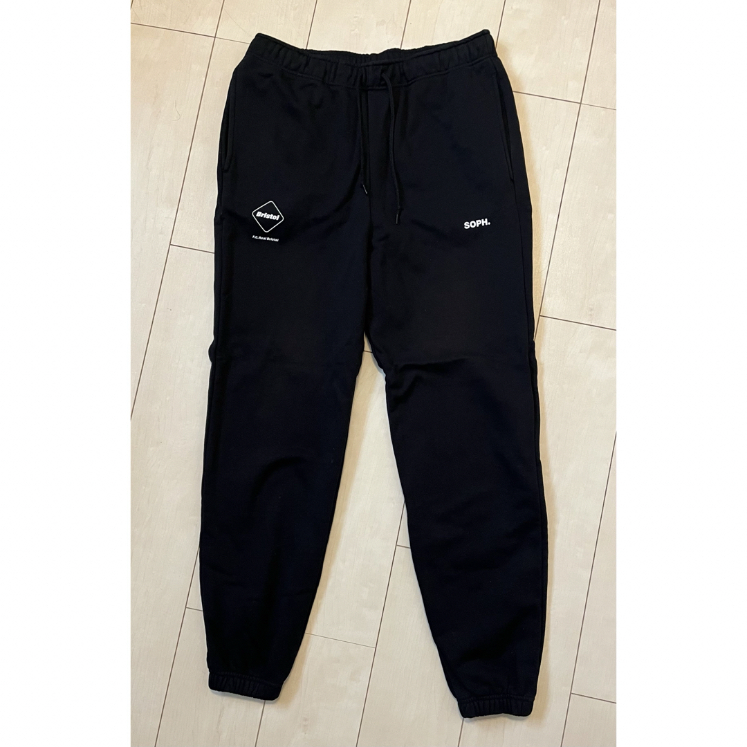 F.C.R.B.(エフシーアールビー)のF.C.Real Bristol  EMBLEM SWEAT PANTS メンズのパンツ(その他)の商品写真