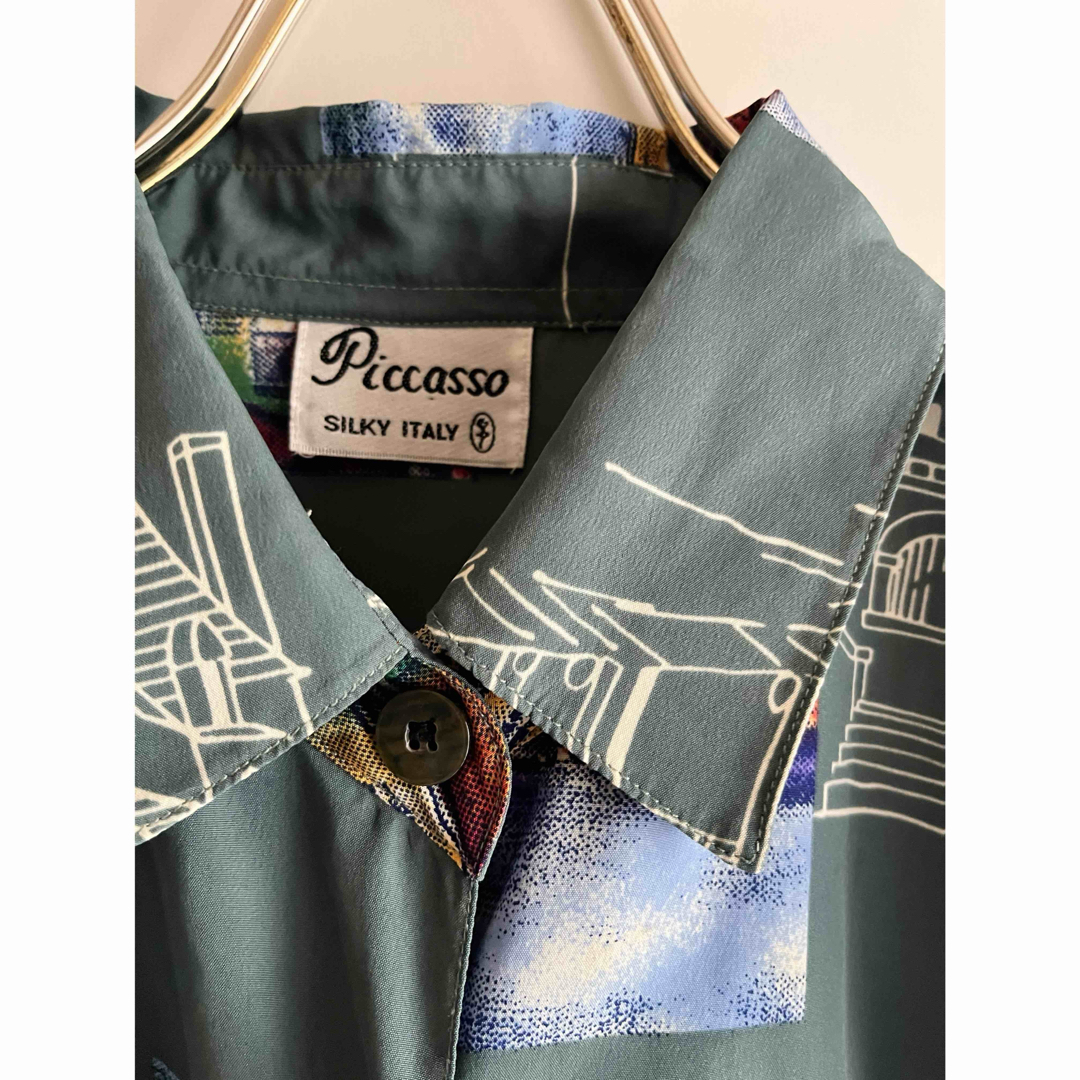 VINTAGE(ヴィンテージ)のvintage イタリア製　シルク　柄シャツ　風景柄　ヴィンテージ ビンテージ レディースのトップス(シャツ/ブラウス(長袖/七分))の商品写真