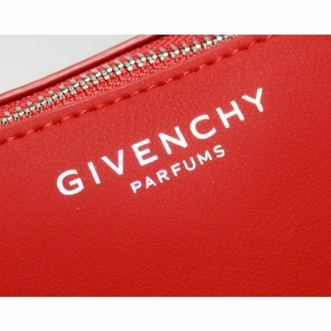 GIVENCHY(ジバンシィ)のgiv33 新品未使用本物 ジバンシー GIVENCHY ノベルティポーチ レディースのファッション小物(ポーチ)の商品写真