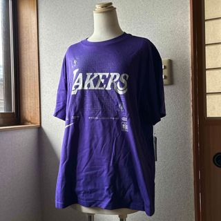 ナイキ(NIKE)のレイカーズTシャツ XL【新品】(Tシャツ/カットソー(半袖/袖なし))