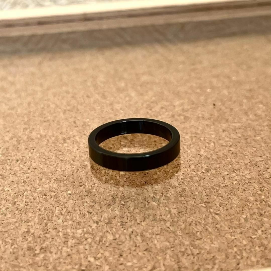 アレルギー対応◎平打ち4mmブラックリング　指輪 レディースのアクセサリー(リング(指輪))の商品写真