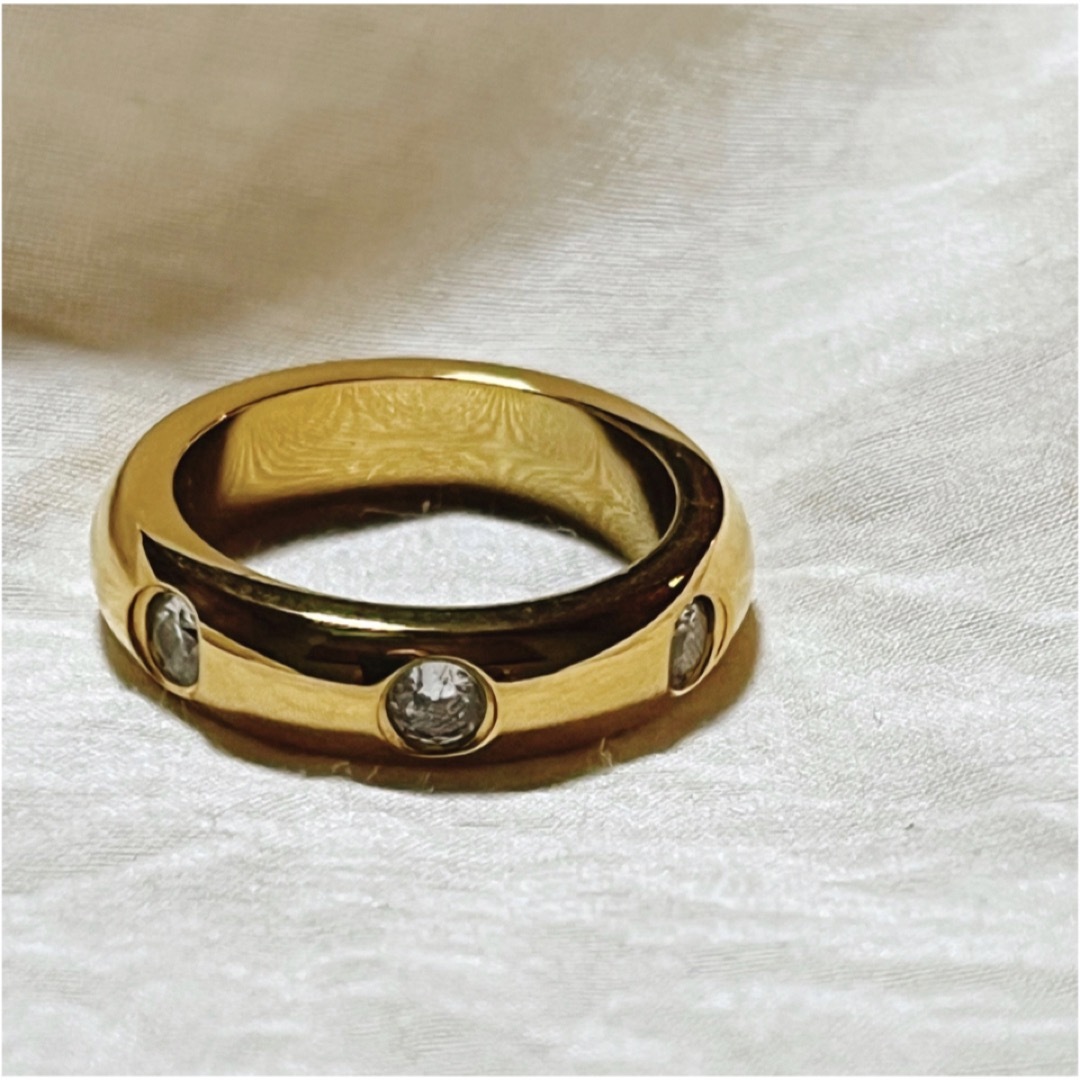 【新品】stainless  キュービックジルコニア ドット リング 13.5号 レディースのアクセサリー(リング(指輪))の商品写真