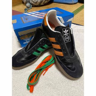 アディダス(adidas)の【激安／中古／美品】adidas SAMBA 非対称モデル(スニーカー)