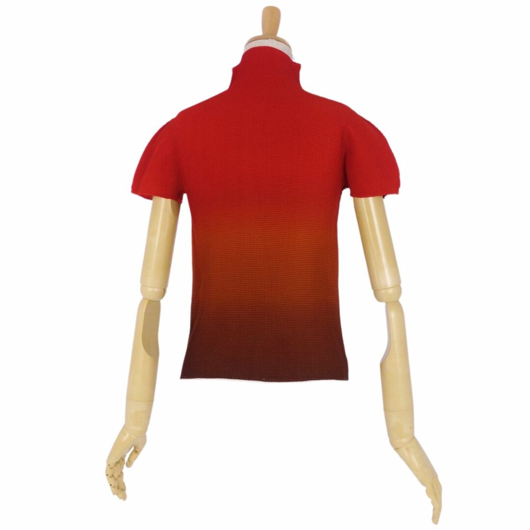 ISSEY MIYAKE(イッセイミヤケ)の美品 ミーイッセイミヤケ me ISSEY MIYAKE シャツ ブラウス 半袖 ショートスリーブ プリーツ トップス レディース フリー レッド レディースのトップス(シャツ/ブラウス(半袖/袖なし))の商品写真