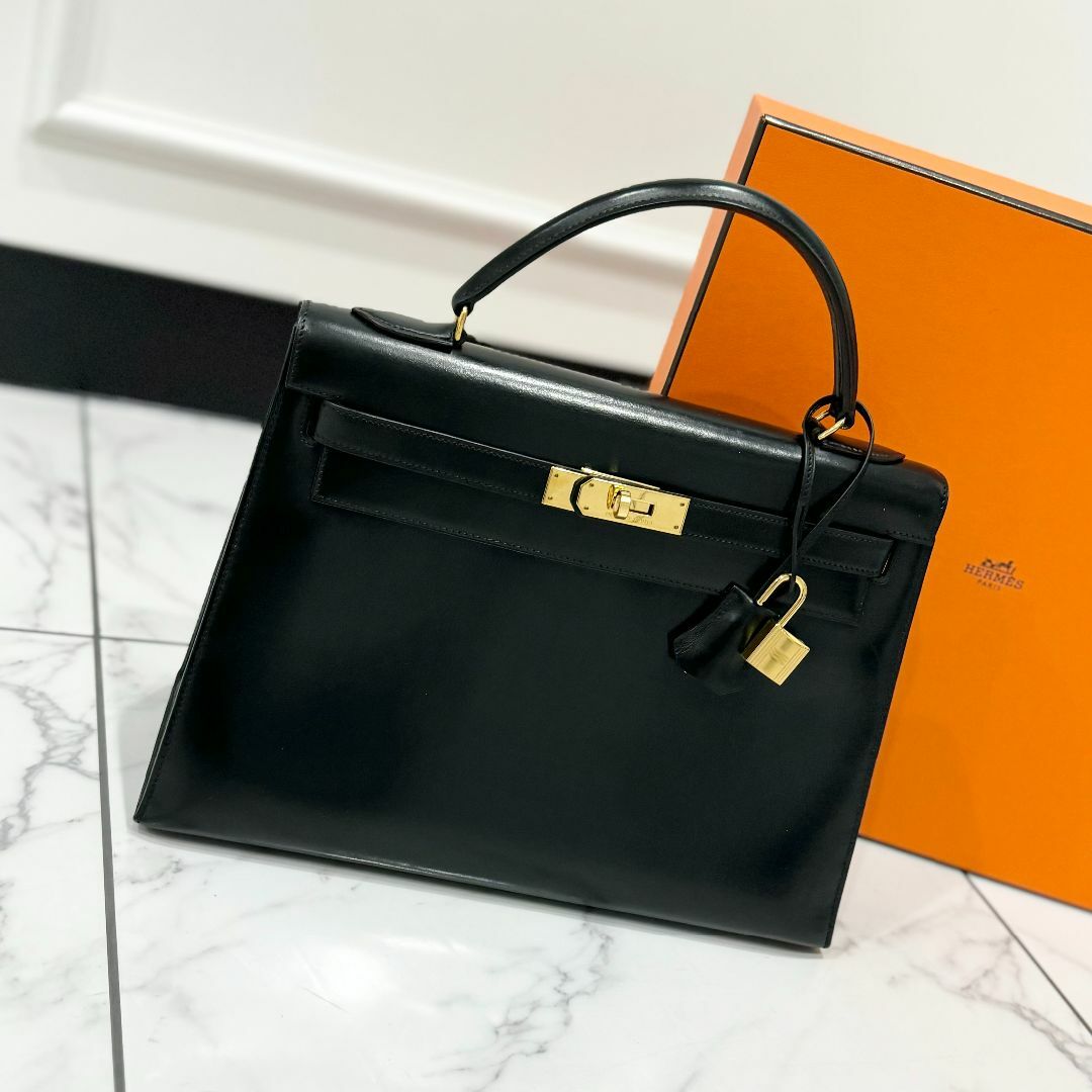 Hermes(エルメス)のHERMES エルメス ケリー32 ボックスカーフ ブラック レディースのバッグ(ハンドバッグ)の商品写真