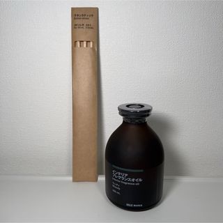 ムジルシリョウヒン(MUJI (無印良品))の【新品未開封】インテリアフレグランスオイル　ウッディ　180ml 【無印良品】(アロマオイル)