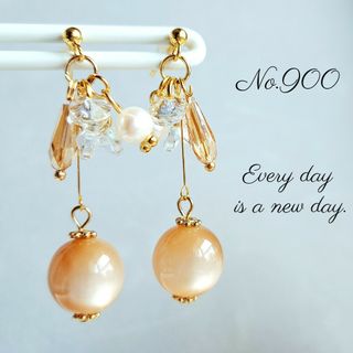 淡水パール.シラービーズhandmade　Pierce　Earring(ピアス)