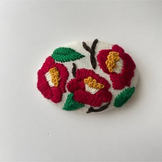 刺繍ブローチ　ヘアゴム  (コサージュ/ブローチ)