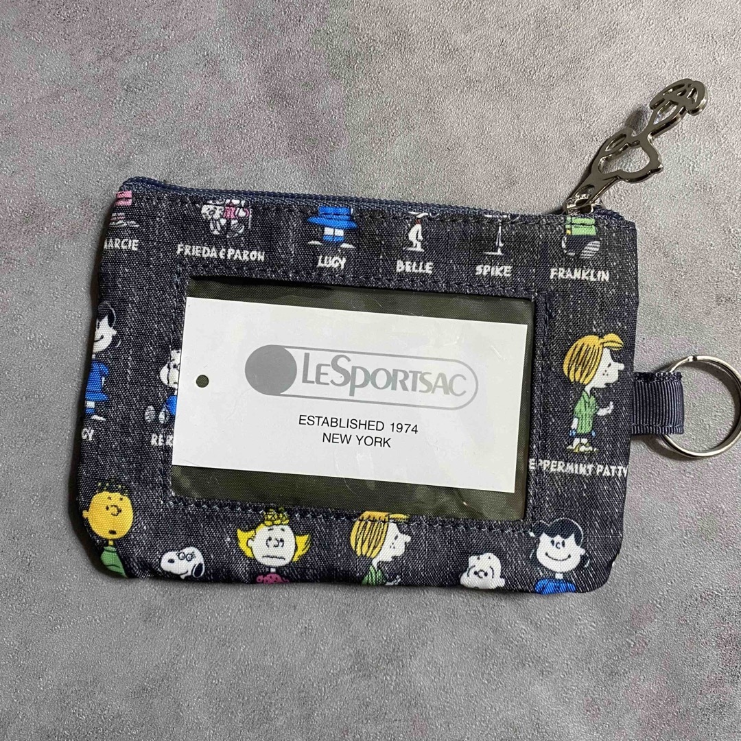 LeSportsac(レスポートサック)の[新品] レスポートサック　スヌーピー　パスケース定期券入れコインケース小銭 レディースのファッション小物(パスケース/IDカードホルダー)の商品写真