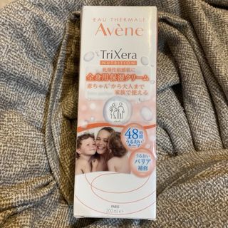 アベンヌ(Avene)のアベンヌ　トリクセラNT フルイドクリーム　200ml(ボディクリーム)