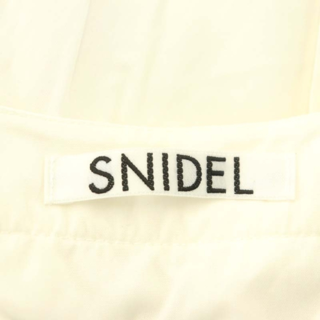 SNIDEL(スナイデル)のスナイデル snidel 21SSフリルカラーブラウス 五分袖 F 白 ホワイト レディースのトップス(その他)の商品写真