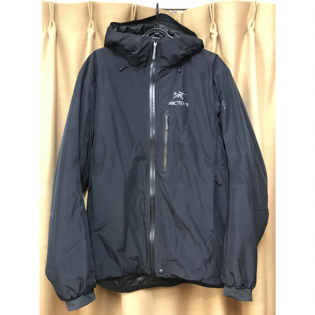 ARC'TERYX(アークテリクス)のARC'TERYX ALPHA IS JACKET S アークテリクス アルファ メンズのジャケット/アウター(マウンテンパーカー)の商品写真