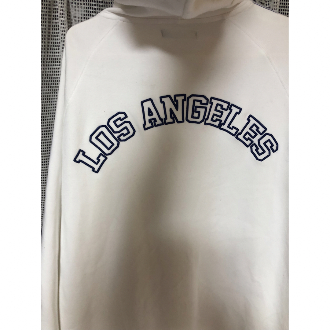 MLB(メジャーリーグベースボール)のMLB ロサンゼルスドジャース　パーカー　Lサイズ メンズのトップス(パーカー)の商品写真