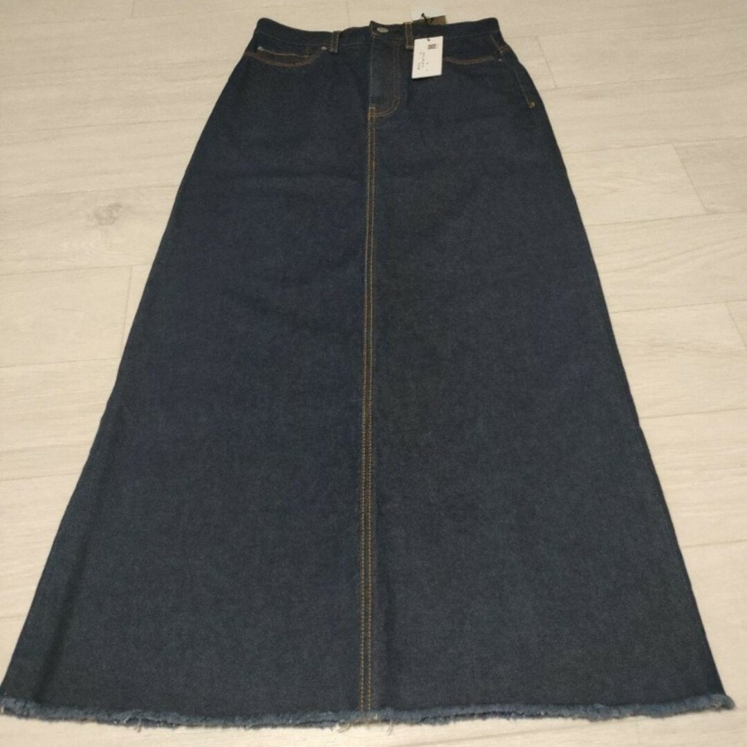 MUNICH(ミューニック)の新品タグ付き Munich デニム マキシスカート  S  定価24,200 レディースのスカート(ロングスカート)の商品写真