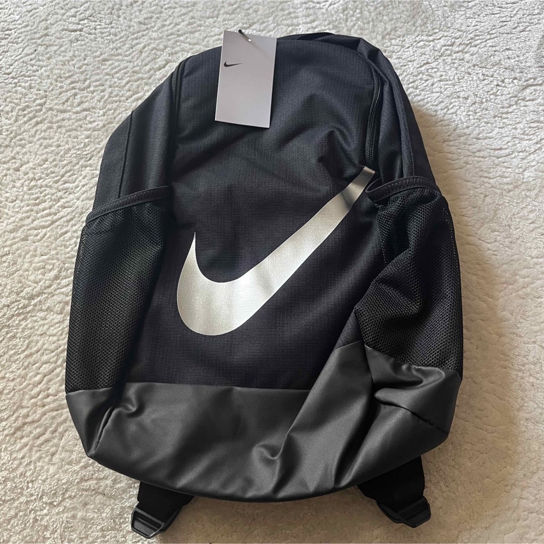 NIKE(ナイキ)のNIKE キッズリュック　18L キッズ/ベビー/マタニティのこども用バッグ(リュックサック)の商品写真