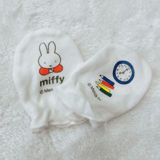 ミッフィー(miffy)のミトン　ベビー　ミッフィー(手袋)