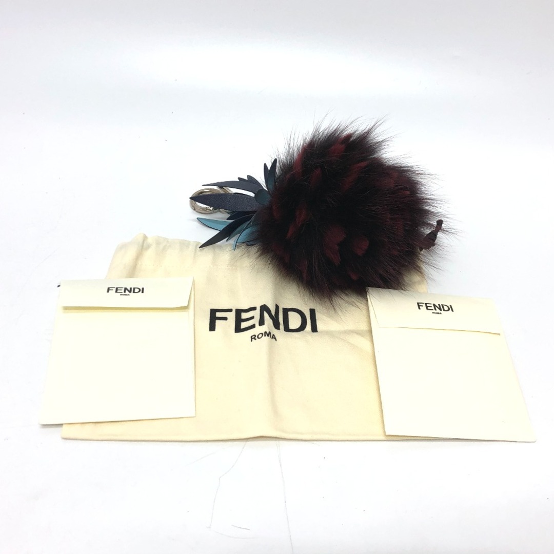 FENDI(フェンディ)のフェンディ FENDI パイナップル ボンボンチャーム 7AR677 フルーツ  キーホルダー バッグチャーム ファー ワインレッド レディースのファッション小物(キーホルダー)の商品写真