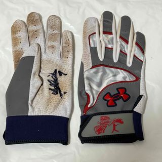 アンダーアーマー(UNDER ARMOUR)のレッドソックス 吉田正尚 直筆サイン 実使用 バッティンググローブ UA製(記念品/関連グッズ)