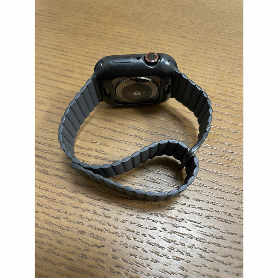 Apple Watch(アップルウォッチ)の【新品・未使用】Apple Watch ブラックレザーバンド　44mm Lサイズ メンズの時計(レザーベルト)の商品写真