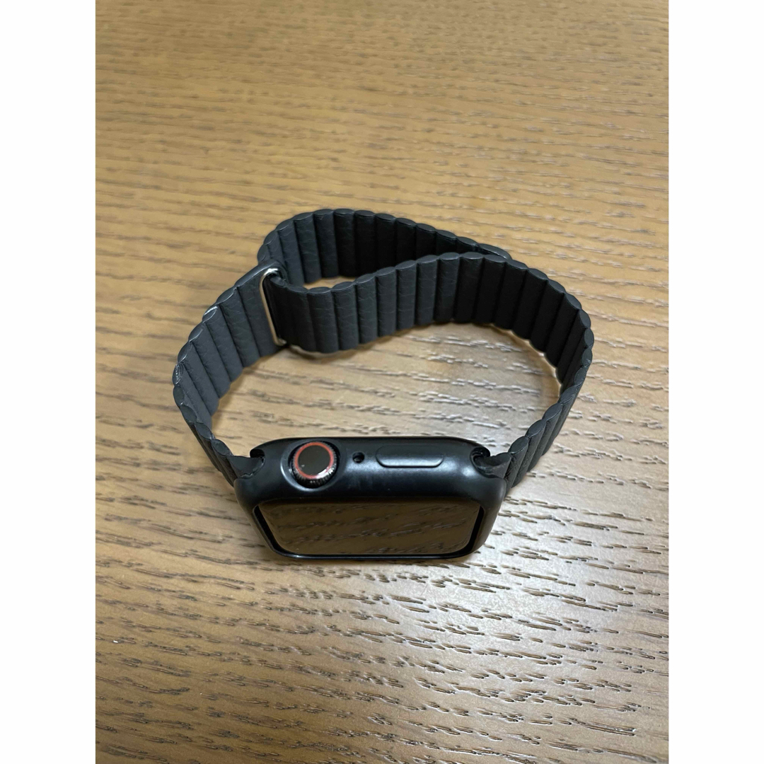 Apple Watch(アップルウォッチ)の【新品・未使用】Apple Watch ブラックレザーバンド　44mm Lサイズ メンズの時計(レザーベルト)の商品写真