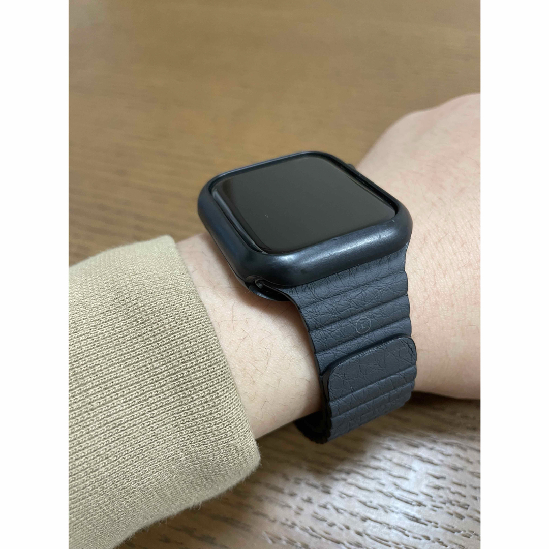 Apple Watch(アップルウォッチ)の【新品・未使用】Apple Watch ブラックレザーバンド　44mm Lサイズ メンズの時計(レザーベルト)の商品写真