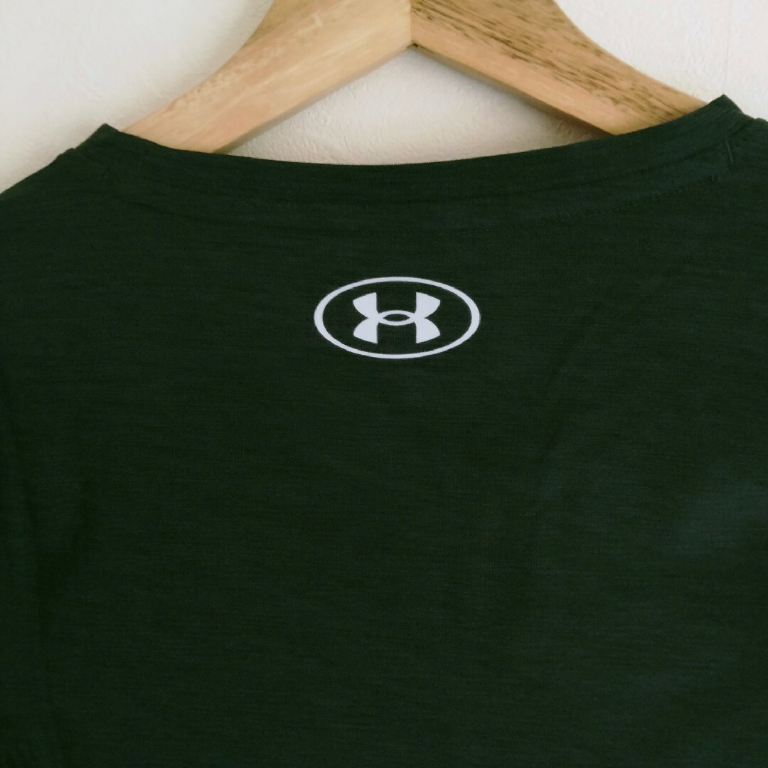 UNDER ARMOUR(アンダーアーマー)のM アンダーアーマー UA ヒートギア コンプレッション 長袖 インナーシャツ メンズのトップス(Tシャツ/カットソー(七分/長袖))の商品写真