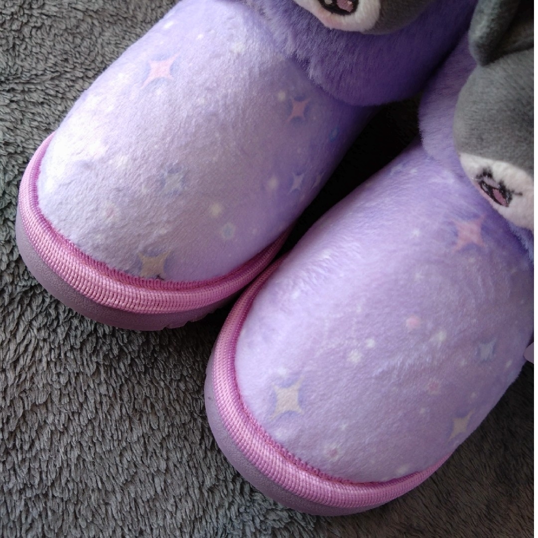 サンリオ(サンリオ)のスノーブーツ クロミ 女の子 クロミちゃん ブーツ 靴 19cm キッズ/ベビー/マタニティのキッズ靴/シューズ(15cm~)(ブーツ)の商品写真