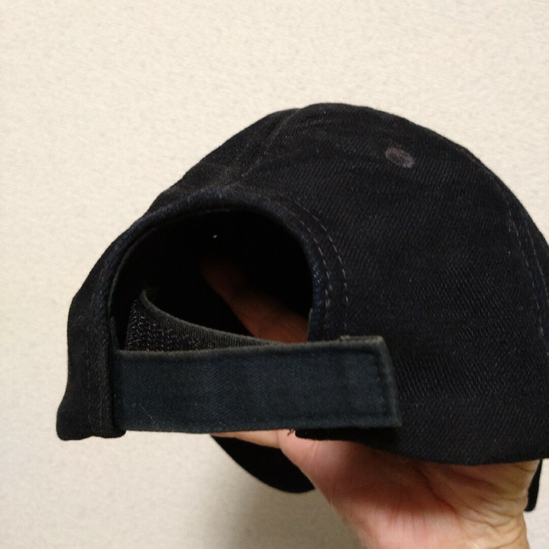 ARMANI EXCHANGE(アルマーニエクスチェンジ)のアルマーニ・エクスチェンジ、キャップ、ブラックカモフラージュ メンズの帽子(キャップ)の商品写真