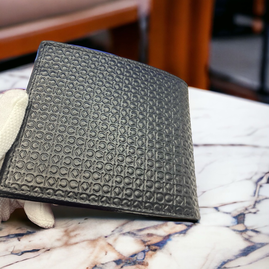 Calvin Klein(カルバンクライン)の【新品未使用】カルバンクライン CALVIN KLEIN二つ折り財布 ブラック メンズのファッション小物(折り財布)の商品写真