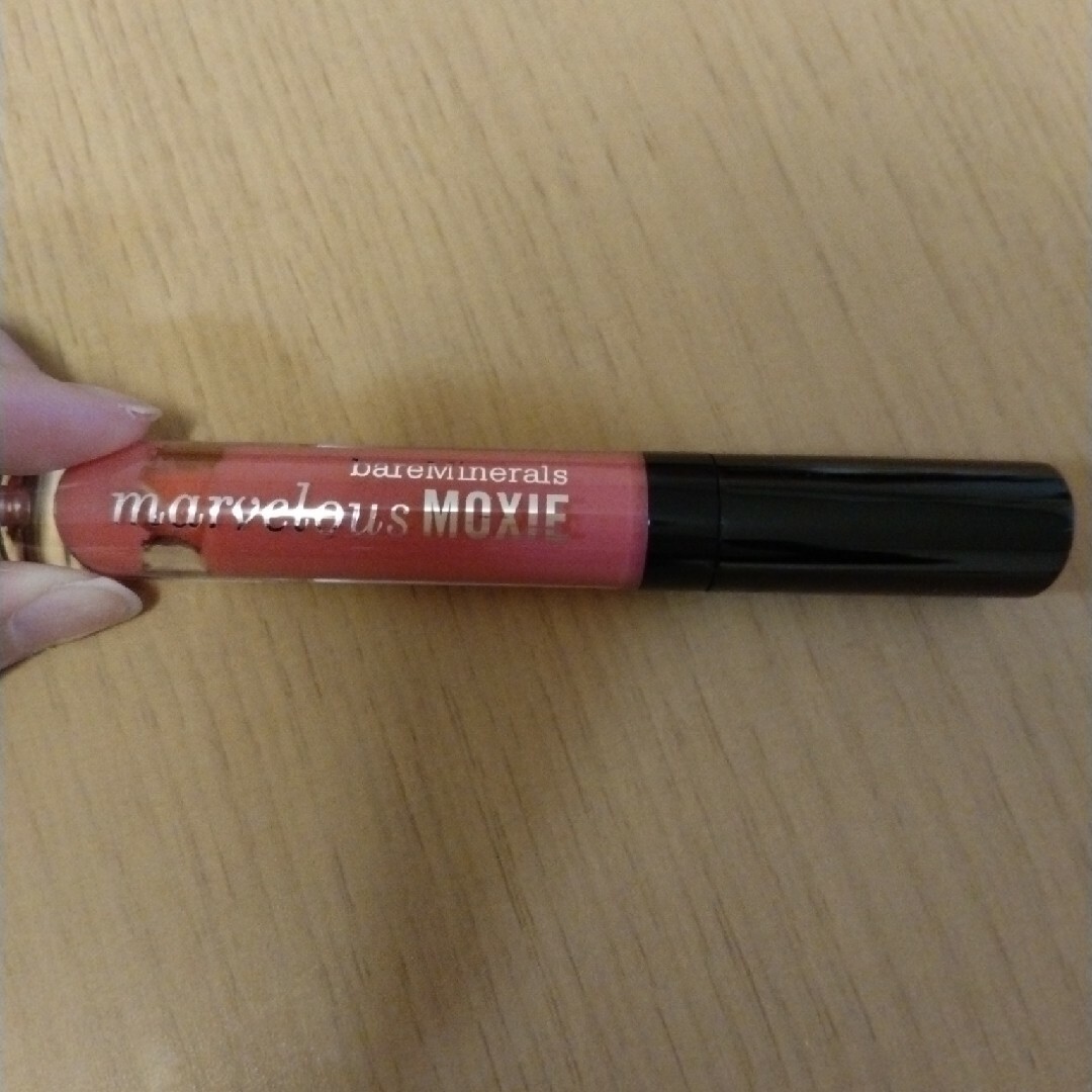 bareMinerals(ベアミネラル)のマーベラス モクシー リップグロス ホットショット コスメ/美容のベースメイク/化粧品(リップグロス)の商品写真