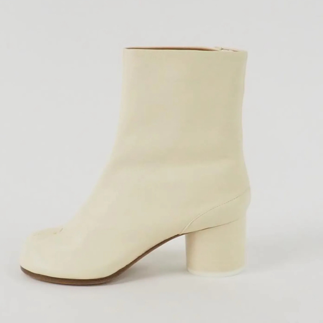 Maison Martin Margiela(マルタンマルジェラ)の【マルジェラ】Maison Margiela:Tabi レザー ブーツ:37 レディースの靴/シューズ(ブーツ)の商品写真