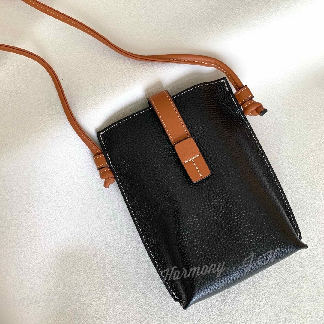 ミニショルダーバッグ 本革 スマホショルダー 可愛い ブラック 黒 新品未使用 レディースのバッグ(ショルダーバッグ)の商品写真