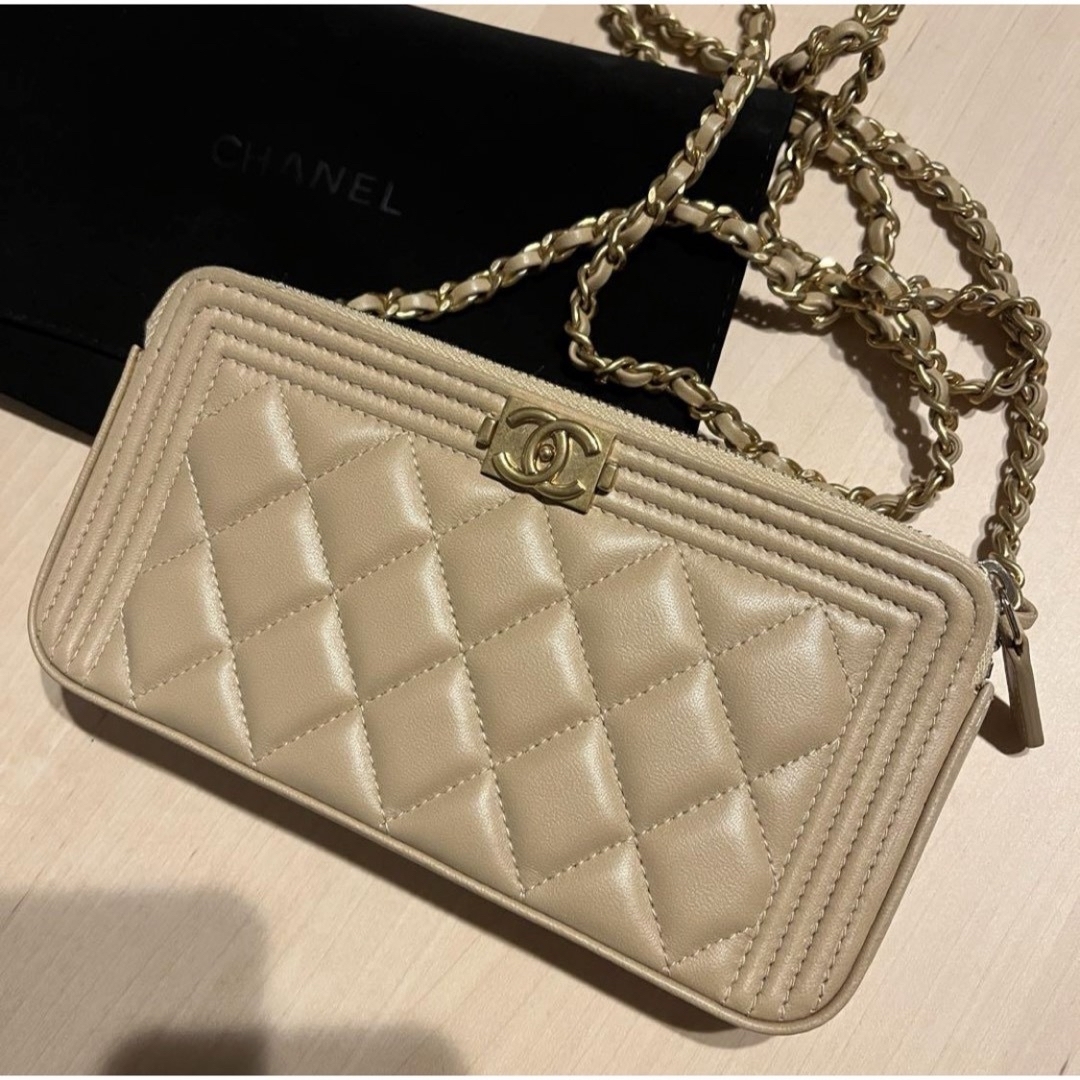 CHANEL(シャネル)のCHANEL ボーイシャネル　チェーンウォレット レディースのバッグ(ショルダーバッグ)の商品写真