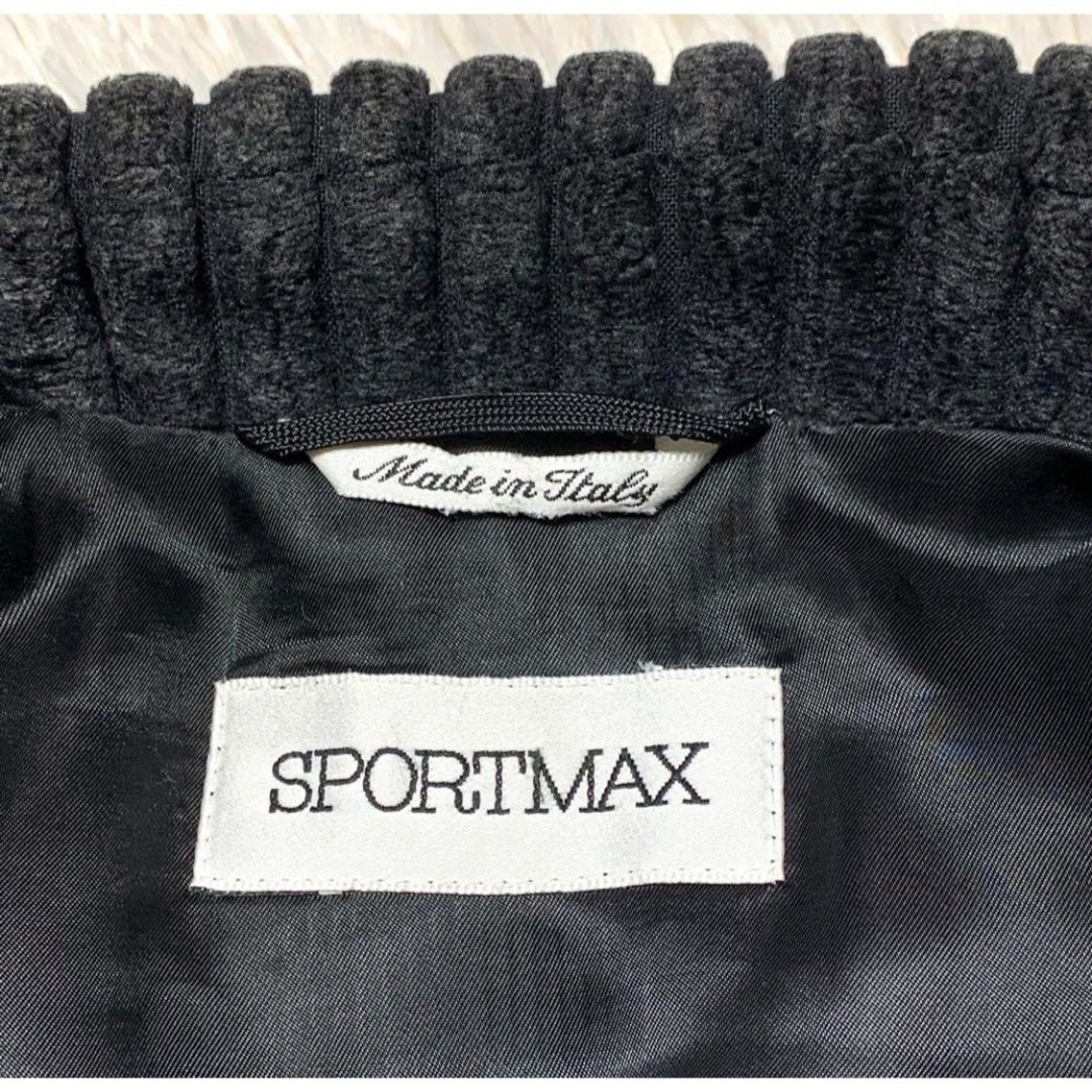 Max Mara(マックスマーラ)の【極美品/希少】SPORT MAX イタリア製 太畝 コーデュロイ コート レディースのジャケット/アウター(ロングコート)の商品写真