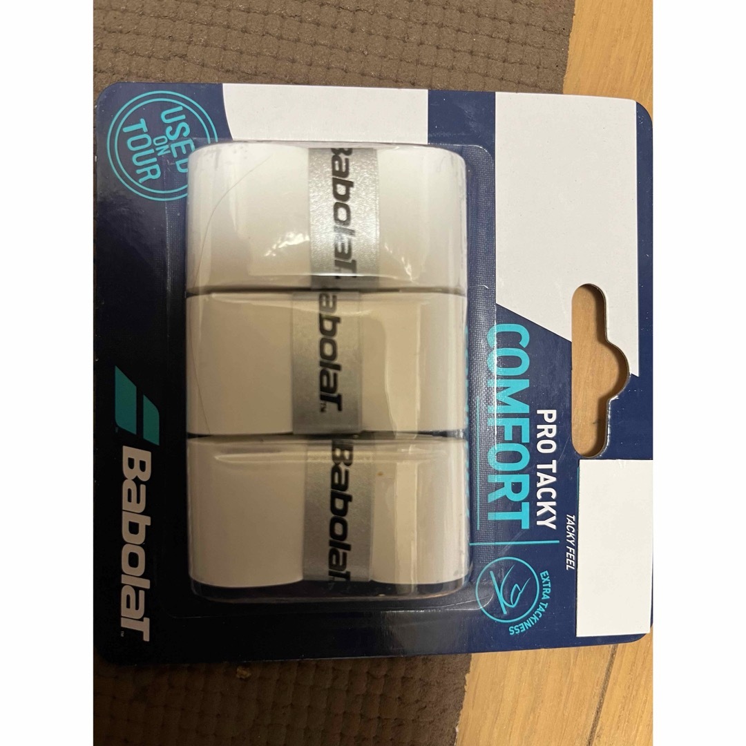 Babolat(バボラ)の新品 未使用 ホワイト バボラ Babolat グリップテープ プロ タッキー スポーツ/アウトドアのテニス(ラケット)の商品写真