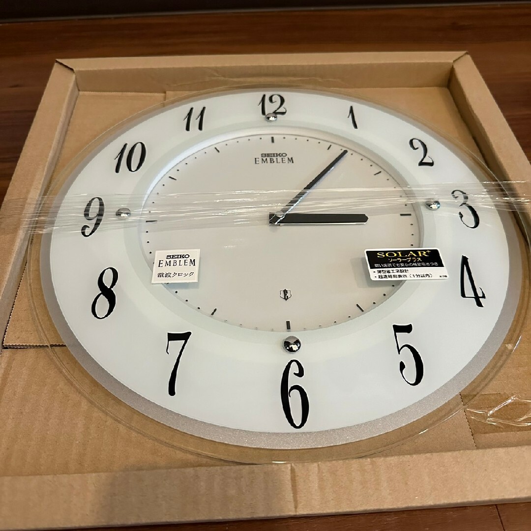 SEIKO(セイコー)の新品 SEIKO セイコー 高級 エンブレム 電波時計 HS533W 掛け時計 インテリア/住まい/日用品のインテリア小物(掛時計/柱時計)の商品写真