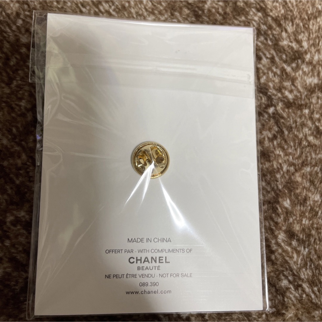 CHANEL(シャネル)のCHANEL香水サンプル　ノベルティバッチ コスメ/美容の香水(香水(女性用))の商品写真